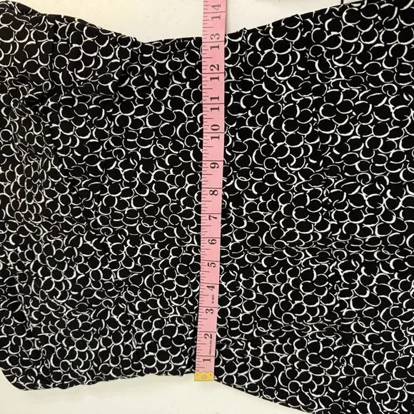 WHBM Instantly Slimming Strapless Sheath Dress Size 8 Tiered Stretch Black White - Picture 14 of 15